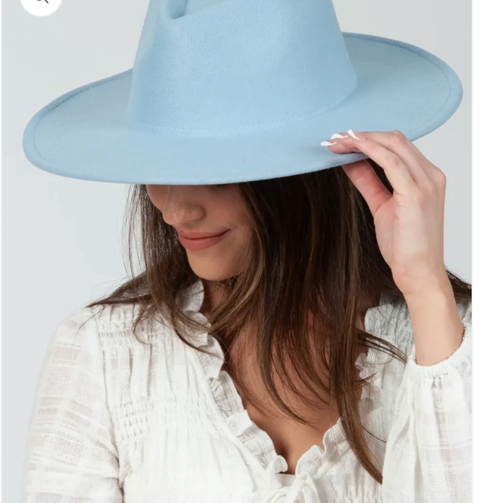 Flat and stiff brim felt Rancher hat
